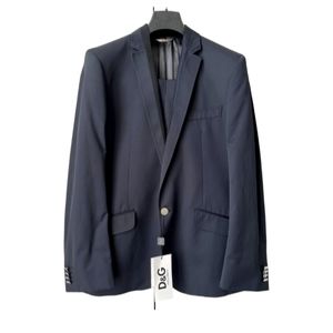 Brand new Dolce & Gabbana suit 42R pants 34 Waist 30 length can be altered 2 Fit